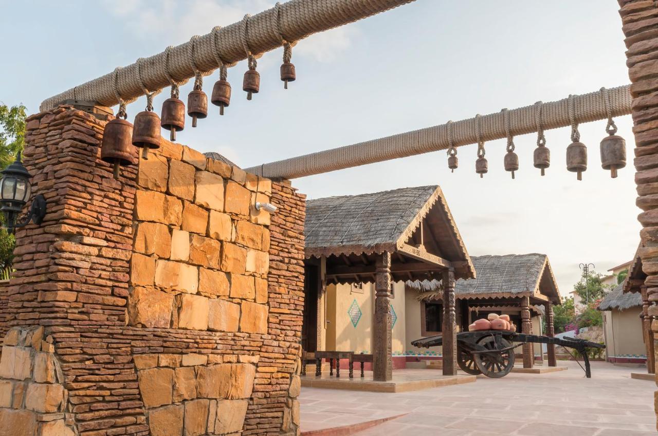 Regenta Resort Bhuj By Royal Orchid Hotels Limited Екстер'єр фото