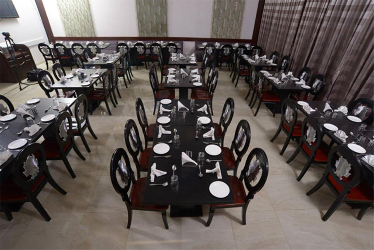 Regenta Resort Bhuj By Royal Orchid Hotels Limited Екстер'єр фото