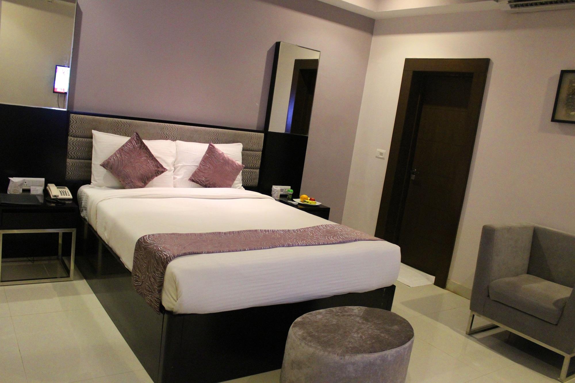 Regenta Resort Bhuj By Royal Orchid Hotels Limited Екстер'єр фото