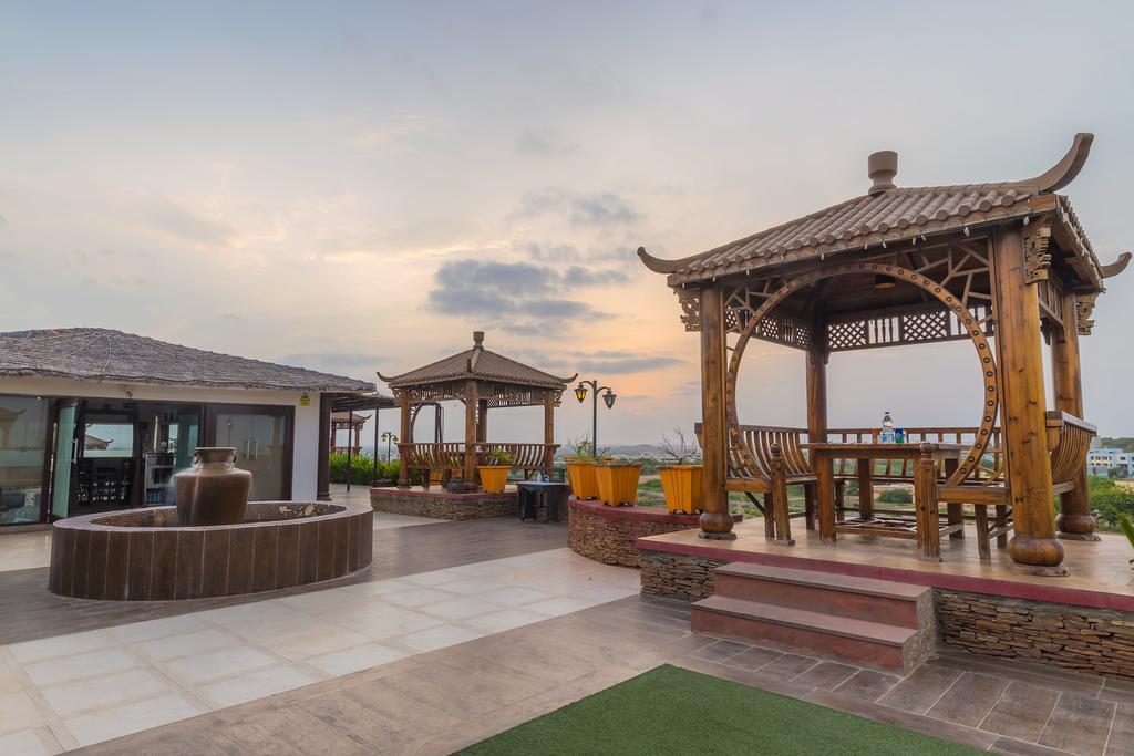 Regenta Resort Bhuj By Royal Orchid Hotels Limited Екстер'єр фото