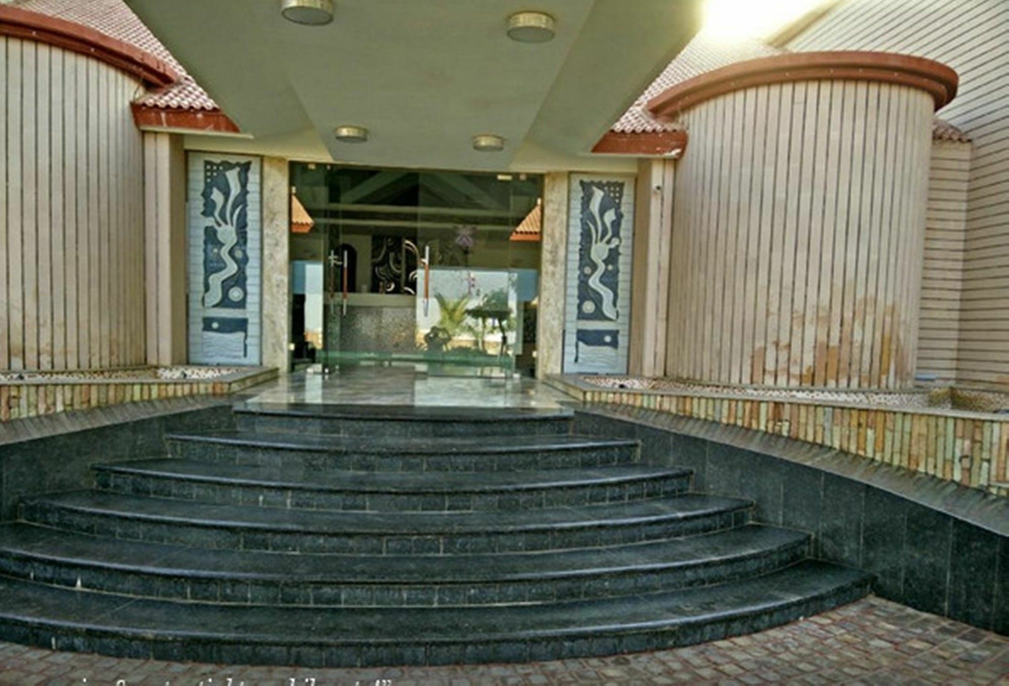Regenta Resort Bhuj By Royal Orchid Hotels Limited Екстер'єр фото